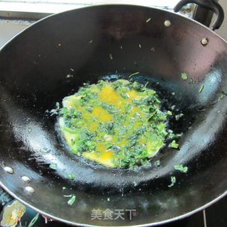 苋菜叶煎蛋的做法步骤：7