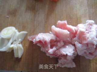 肉炒胡萝卜杏鲍菇的做法步骤：3