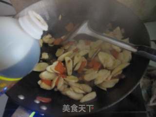 肉炒胡萝卜杏鲍菇的做法步骤：9