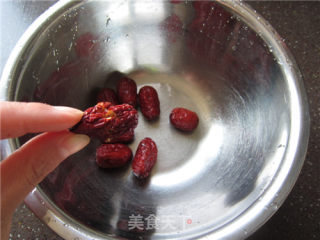 冰糖银耳的做法步骤：3