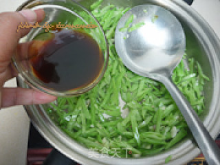 蒜蓉眉豆的做法步骤：10