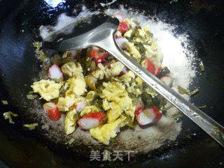 咸菜蟹柳炒鸡蛋的做法步骤：9
