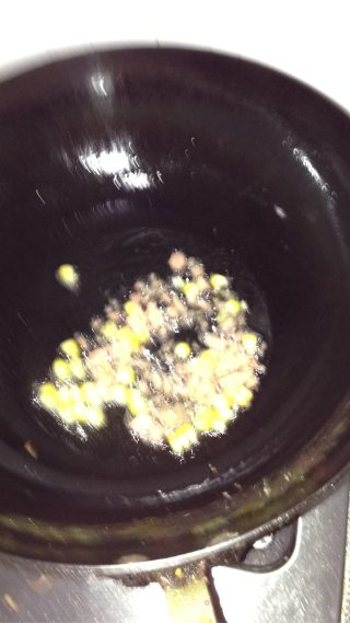 爱心蛋炒饭的做法步骤：2
