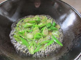 青椒炒洋茄的做法步骤：3