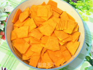 豆沙南瓜饼的做法步骤：1
