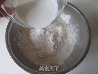 肉末葱油饼的做法步骤：1