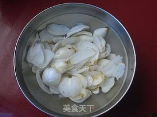 百合蒸南瓜的做法步骤：1