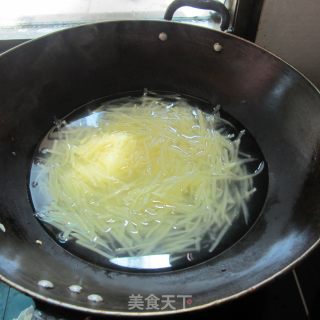 凉拌土豆丝的做法步骤：4