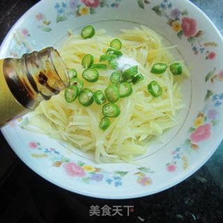 凉拌土豆丝的做法步骤：10