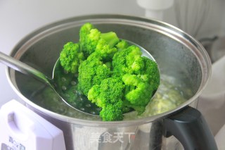 香煎杏鲍菇佐西兰花浓汁的做法步骤：5