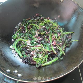 蒜米红苋菜的做法步骤：6