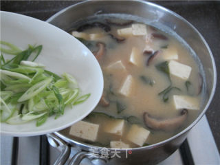 香菇海带味增汤的做法步骤：14