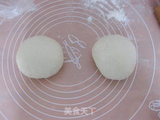 奶香蓝莓卷的做法步骤：5