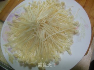 剁椒金针菇的做法步骤：3