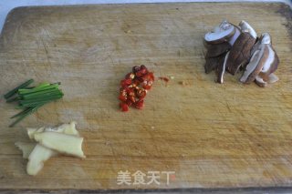 香菇蒸鳕鱼的做法步骤：2