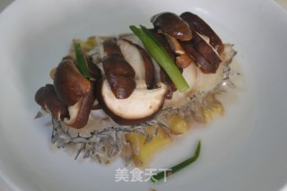 香菇蒸鳕鱼的做法步骤：3
