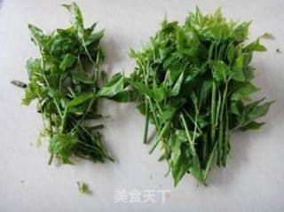 刺五加煎鸡蛋的做法步骤：1