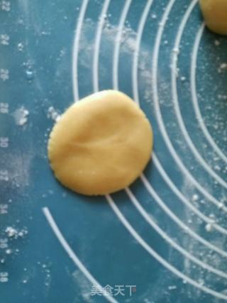 豆沙月饼的做法步骤：8