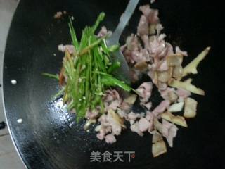 辣椒炒肉的做法步骤：5