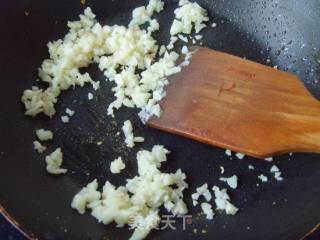 避风塘炒虾的做法步骤：4
