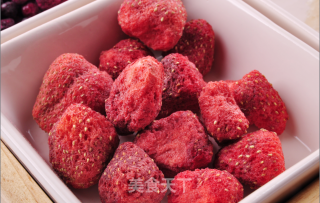 冻干草莓燕窝的做法步骤：16