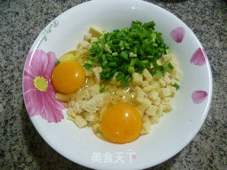 韭菜玉米馒头煎饼的做法步骤：4