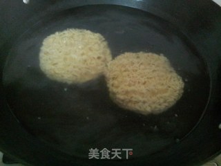 蛋炒面的做法步骤：2