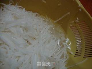 酸辣开胃小凉菜------【酸辣萝卜丝】的做法步骤：6