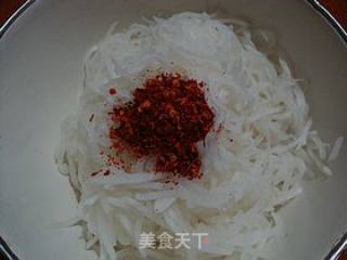 酸辣开胃小凉菜------【酸辣萝卜丝】的做法步骤：9