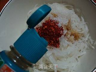 酸辣开胃小凉菜------【酸辣萝卜丝】的做法步骤：13
