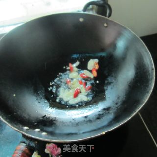 尖椒蒜片西兰花的做法步骤：3