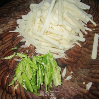 青椒凉薯丝的做法步骤：3