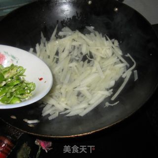 青椒凉薯丝的做法步骤：5