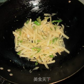 青椒凉薯丝的做法步骤：8