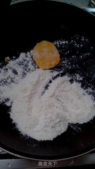 南瓜饼的做法步骤：5