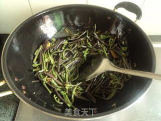 【腐乳龙头菜】的做法步骤：9