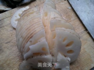 素炒莲藕的做法步骤：2
