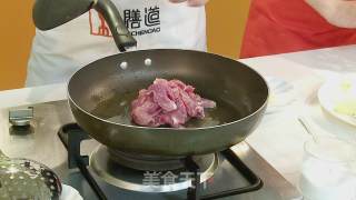 菜果炒肉片的做法步骤：3