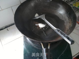 红萝卜焖鸡肉汤的做法步骤：5