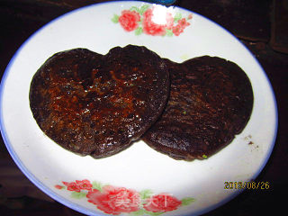 杂粮黑煎饼的做法步骤：8