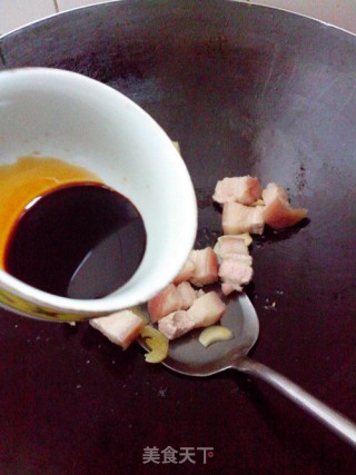 【PAPA爱吃】笋干红烧肉的做法步骤：7