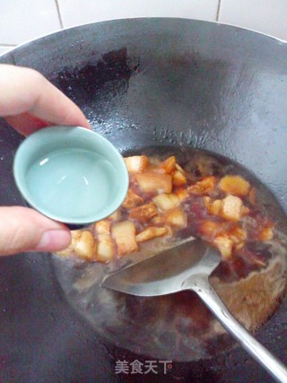 【PAPA爱吃】笋干红烧肉的做法步骤：8