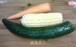 三色蔬菜丁的做法步骤：1