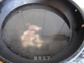 牛肉海鲜菇汤面的做法步骤：1