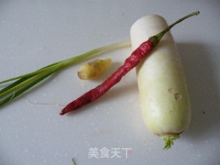 快手做素菜-----素炒白萝卜丝的做法步骤：1