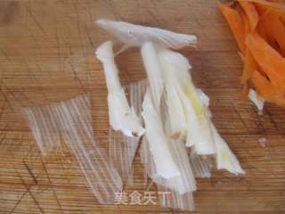 牛肉炒芹菜的做法步骤：4
