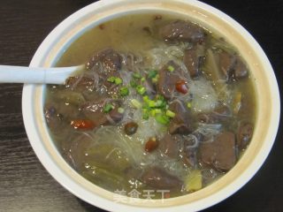酸菜鸭血粉丝汤（开胃靓汤）的做法步骤：5