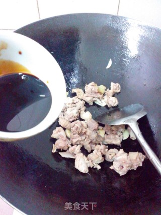 【家常荤菜】紫苏焖鸭的做法步骤：7