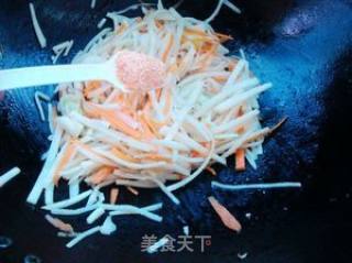 胡萝卜炒甜竹笋的做法步骤：6