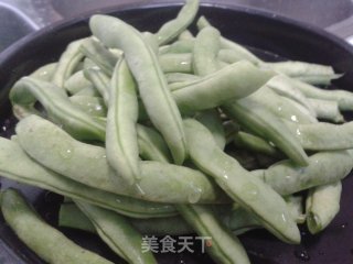 【粉蒸四季豆】——满室飘香的做法步骤：1